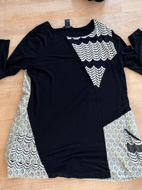 Women’s Ali Miles Black & White Doily Dress Long-sleeve XL